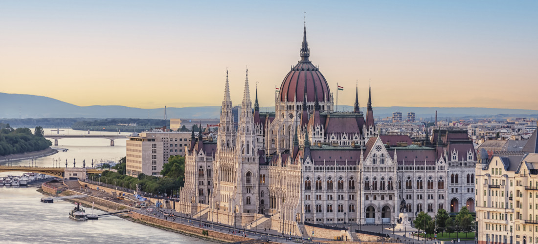 LESTE EUROPEU C/ ANDR� RIEU, �USTRIA e REP�BLICA TCHECA