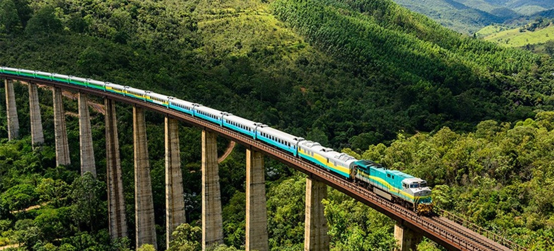 AMAZ�NIA ORIENTAL ? FERROVIA CARAJ�S E CHAPADA DAS MESAS