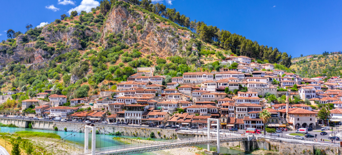 ALB�NIA, KOSOVO E MACED�NIA DO NORTE C/ PENS�O COMPLETA